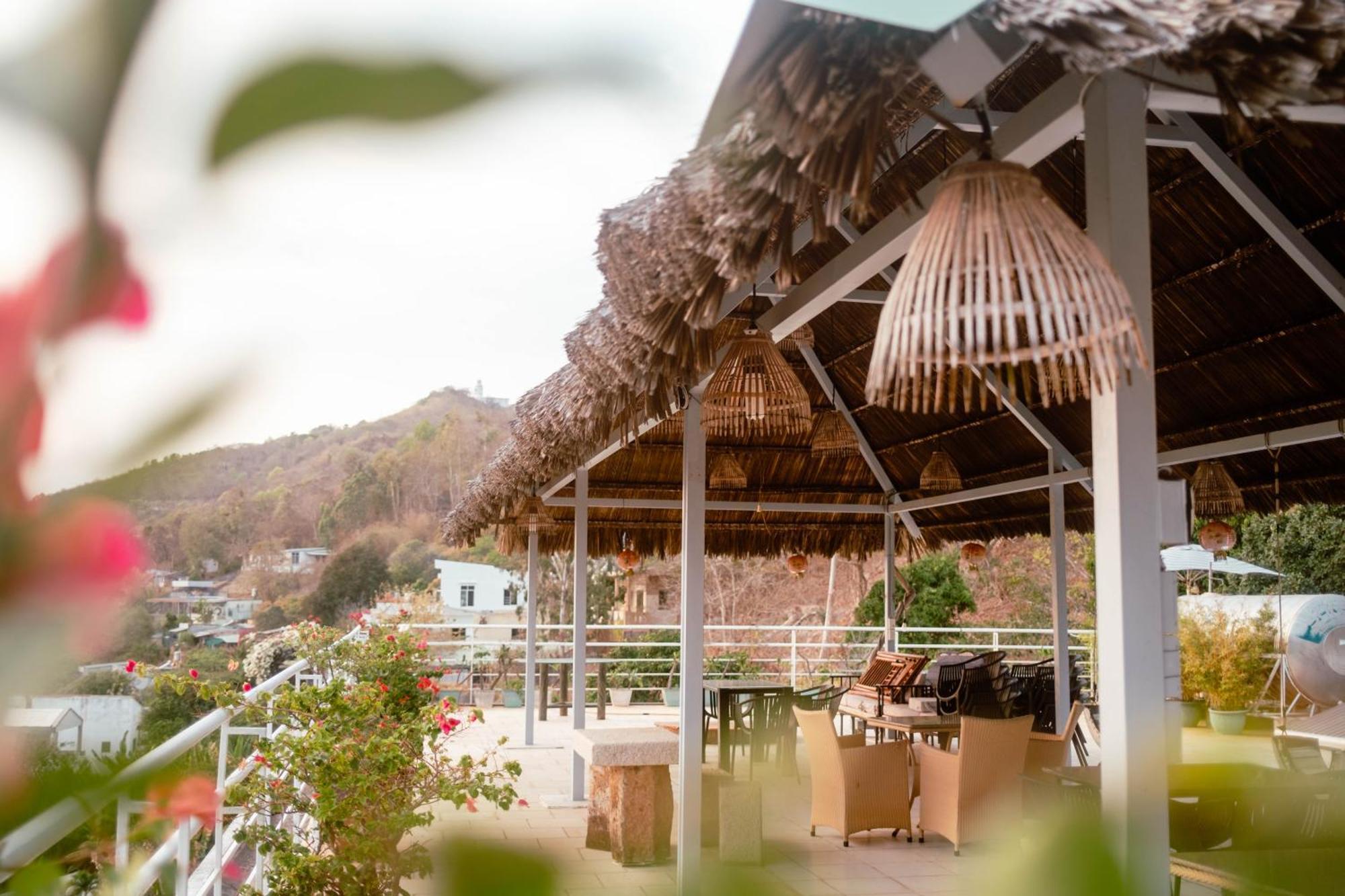 Ananas Beach Hotel Вунгтау Экстерьер фото